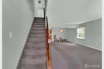 17 Walton Court, East Brunswick Township, NJ 08816 - Photo 6