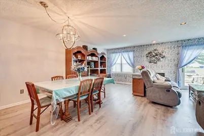 10 Woodmere Drive, Sayreville, NJ 08859 - Photo 8