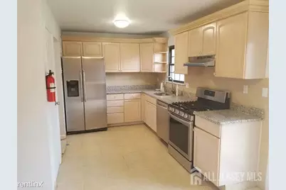 804 Maple Hill Drive, Woodbridge Township, NJ 07095 - Photo 10