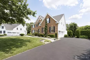 29 Bard Dr, Monroe Township, NJ 08831 - Photo 2