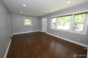 210 S 9th Ave S, Highland Park, NJ 08904 - Photo 8