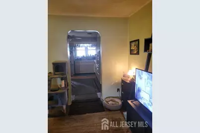 224 N 9th Avenue N, Manville, NJ 08835 - Photo 2