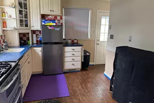 211 E Louis Pl E, Iselin, NJ 08830 - Photo 8