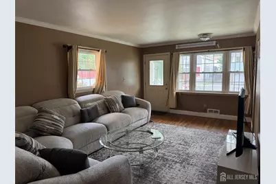 211 E Louis Place E, Iselin, NJ 08830 - Photo 4