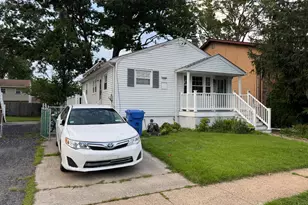 211 E Louis Pl E, Iselin, NJ 08830 - Photo 2