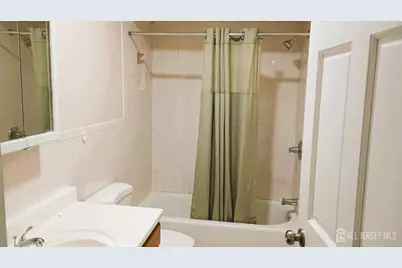 117 Cricket Lane, Woodbridge Township, NJ 07095 - Photo 16
