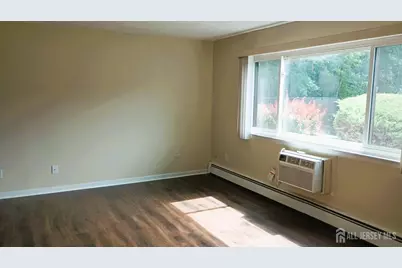 117 Cricket Lane, Woodbridge Township, NJ 07095 - Photo 2