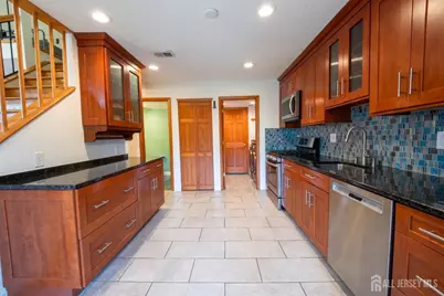 [Address not provided], Edison, NJ 08820 - Photo 8