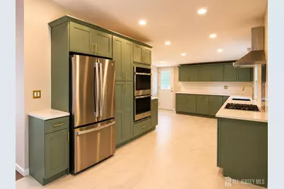 253 Parkview Terrace, Middletown, NJ 07738 - Photo 4