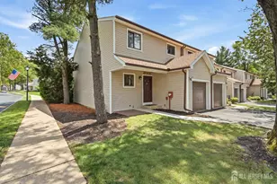 1 Lily court, Edison, NJ 08820 - Photo 2