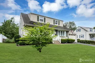 43 Mimi Rd, Old Bridge Township, NJ 08857 - Photo 2