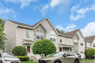 8 Edith Dr, Franklin Township, NJ 07416 - Photo 4