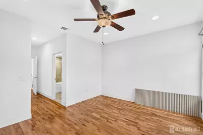 262 Prospect Avenue, Dunellen, NJ 08812 - Photo 18