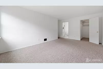 296-B Alpine Way, Woodbridge Township, NJ 07095 - Photo 14