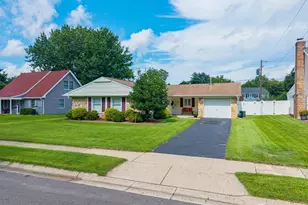 164 Idlebrook Ln, Aberdeen Township, NJ 07747 - Photo 4