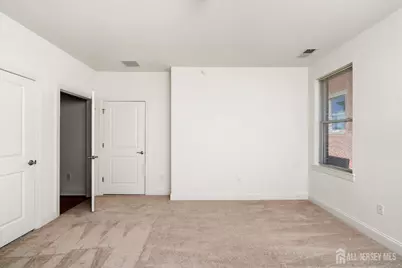 16 N Market Square, Plainsboro Township, NJ 08536 - Photo 24