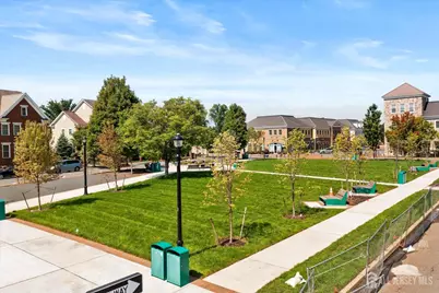 16 N Market Square, Plainsboro Township, NJ 08536 - Photo 32