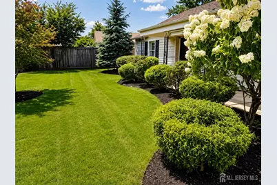 108 Greenlawn Avenue, Middlesex, NJ 08846 - Photo 2