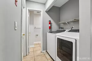 12 Palm Ct, Edison, NJ 08820 - Photo 14