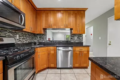 12 Palm Court, Edison, NJ 08820 - Photo 8