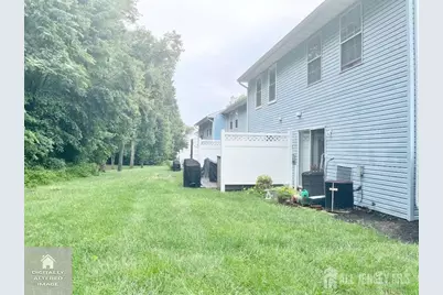 82 Cliffwood Avenue #17, Aberdeen Township, NJ 07721 - Photo 4