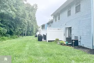 82 Cliffwood Ave, Aberdeen Township, NJ 07721 - Photo 4