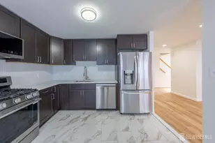 122 Prestwick Way, Edison, NJ 08820 - Photo 10