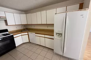 207 Darwin Ln, North Brunswick Township, NJ 08902 - Photo 4