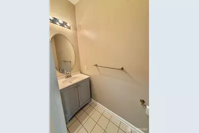 216 Alder Court, New Brunswick, NJ 08901 - Photo 8