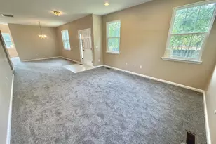216 Alder Ct, New Brunswick, NJ 08901 - Photo 2