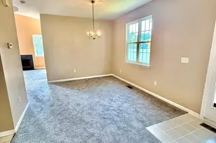 216 Alder Ct, New Brunswick, NJ 08901 - Photo 4