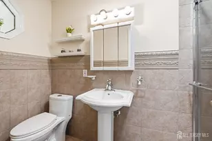 44 Lamar Ave, Edison, NJ 08820 - Photo 14