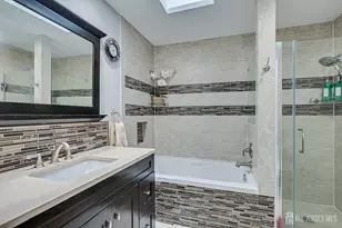 4506 Stonehedge Rd, Edison, NJ 08820 - Photo 34