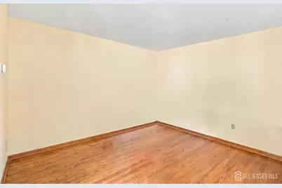 126 N Hill Road, Colonia, NJ 07067 - Photo 6