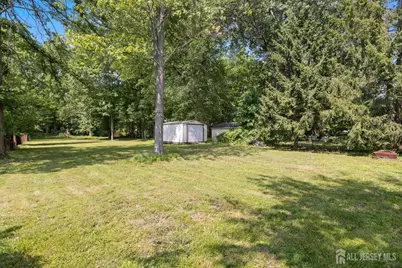 618 Wood Avenue, North Brunswick Township, NJ 08902 - Photo 22