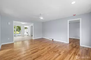 618 Wood Ave, North Brunswick Township, NJ 08902 - Photo 4