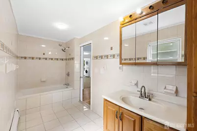 618 Wood Avenue, North Brunswick Township, NJ 08902 - Photo 14