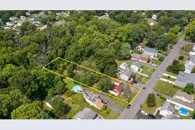 618 Wood Avenue, North Brunswick Township, NJ 08902 - Photo 32