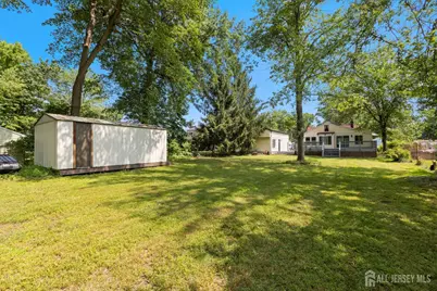 618 Wood Avenue, North Brunswick Township, NJ 08902 - Photo 28