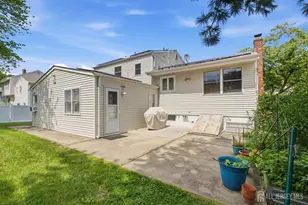 21 S Heathcote Ave S, Edison, NJ 08817 - Photo 40