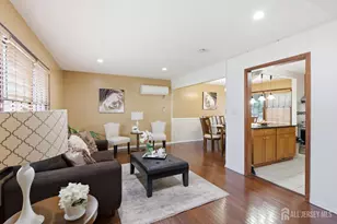21 S Heathcote Ave S, Edison, NJ 08817 - Photo 18