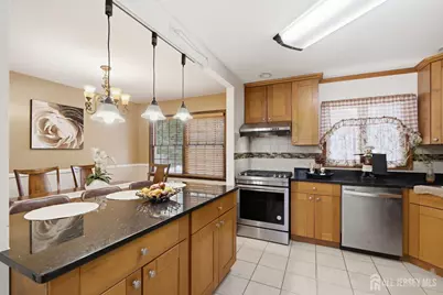 21 S Heathcote Avenue S, Edison, NJ 08817 - Photo 26