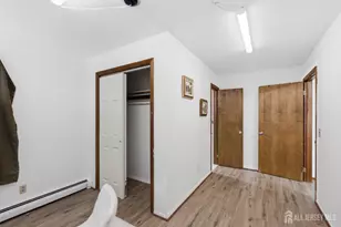 21 S Heathcote Ave S, Edison, NJ 08817 - Photo 16