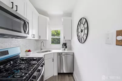 18 Fox Road, Edison, NJ 08817 - Photo 12