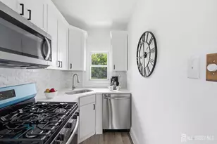 18 Fox Rd, Edison, NJ 08817 - Photo 12