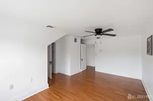 18 Fox Rd, Edison, NJ 08817 - Photo 26