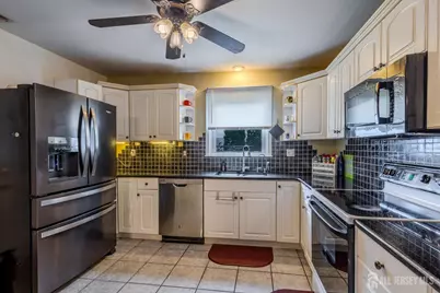 10 Devonshire Road, Sayreville, NJ 08859 - Photo 16
