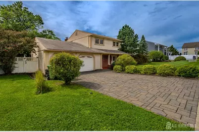 10 Devonshire Road, Sayreville, NJ 08859 - Photo 4
