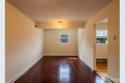 10 Devonshire Road, Sayreville, NJ 08859 - Photo 28