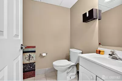 29 E Railroad Avenue E, Jamesburg, NJ 08831 - Photo 6